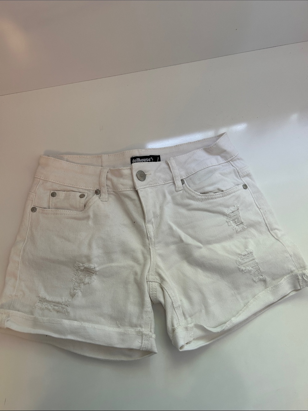 Dollhouse “Dylan” White Distressed Denim Juniors Shorts Size 1